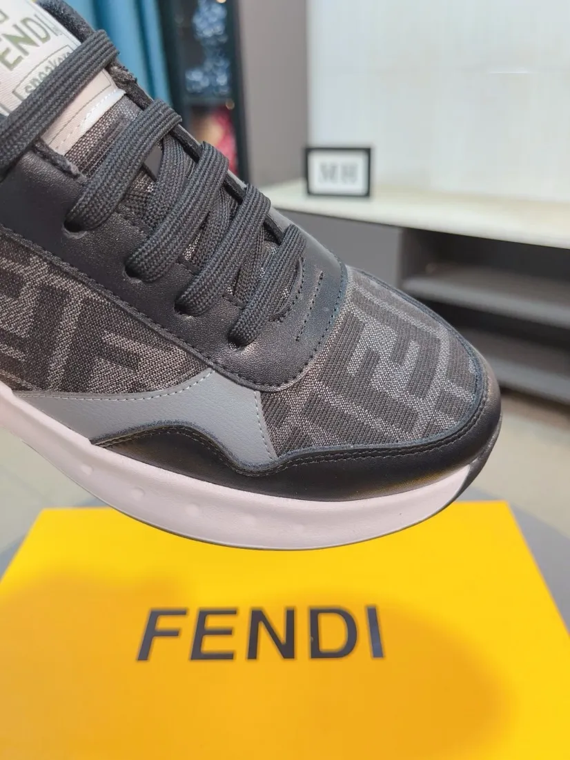 Men's Men's Shoes 💰438🌹🌹[fendi] Fendi's classic and comfortable men's, this complex sneaker is made of soft calfskin➕genuine leather lining➕original ultra-light rubber material with rough outsole. This unique light style is suitable for the casual and refined sensibility of this season. It is comfortable and natural on the feet. It is an everyday style for casual travel in autumn and winter! 38/44
